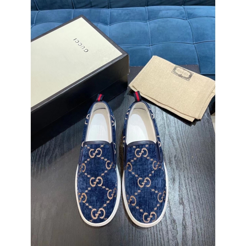 G*u*i casual shoes